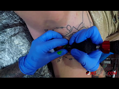 ❤️ Изключително татуираната красавица Съли Савидж има татуировка на клитора си ☑ Порно в bg.lansexs.xyz ❌️